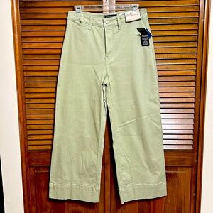 NWT BCBGeneration High Rise Wide Leg Cropped Pants Size 9/29